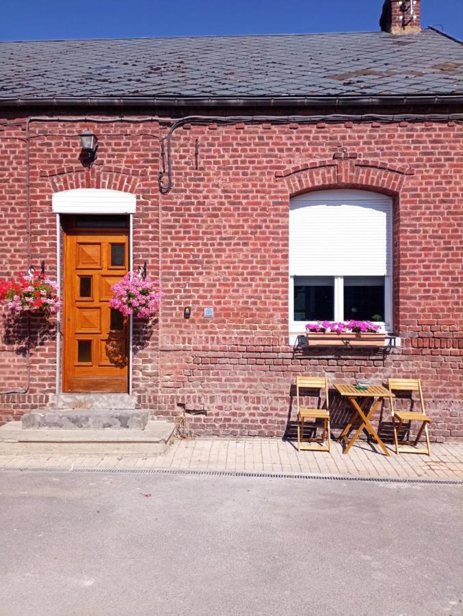 Gîte à la ferme chez Magali et Christian Escaudoeuvres Exterior foto